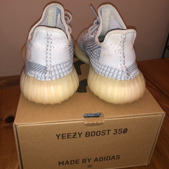 Yeezy Boost 350 V2 Cloud White - Picture 5 of 6